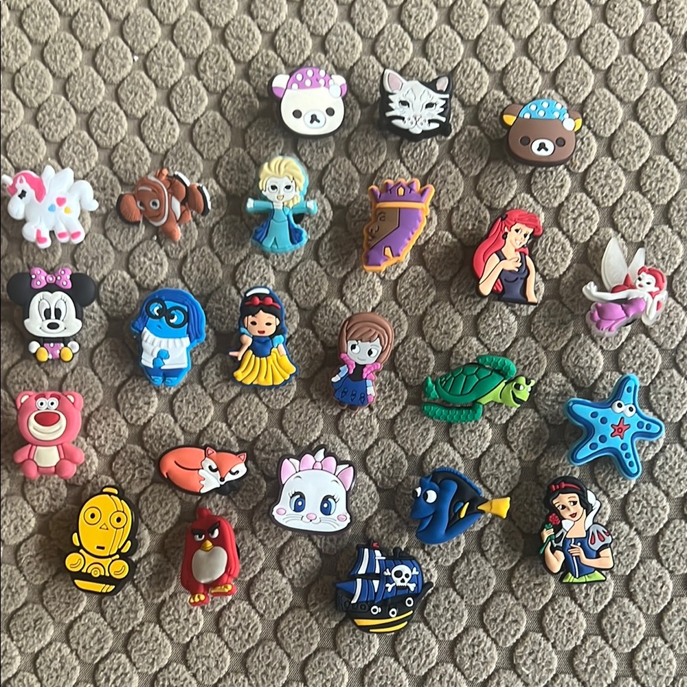 Mixed Lot of 23 Croc Charms / Jibbitz - Disney, Star Wars, & Cute Animals Bundle